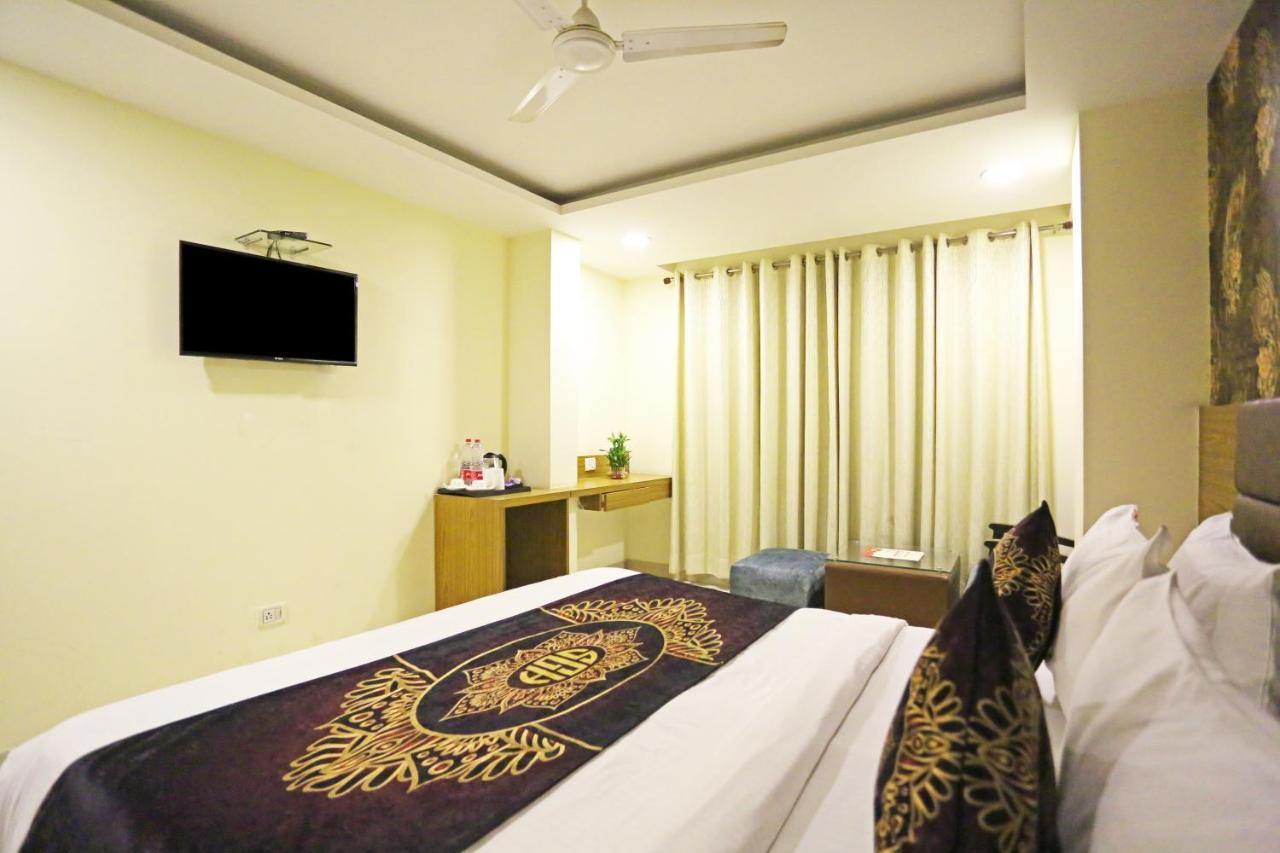 Hotel Grand Suites By D'Capitol Near Delhi Airport Νέο Δελχί Εξωτερικό φωτογραφία