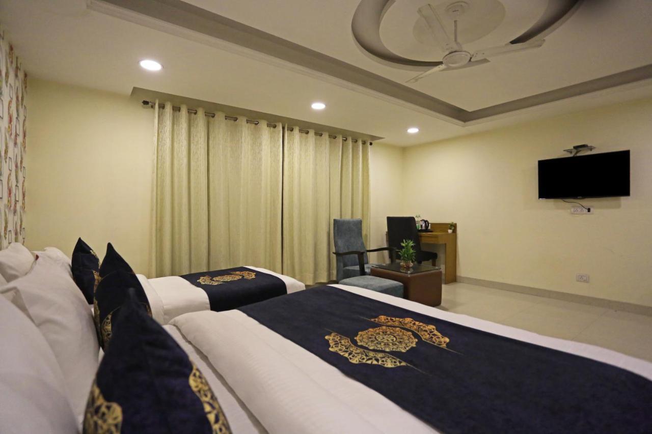Hotel Grand Suites By D'Capitol Near Delhi Airport Νέο Δελχί Εξωτερικό φωτογραφία