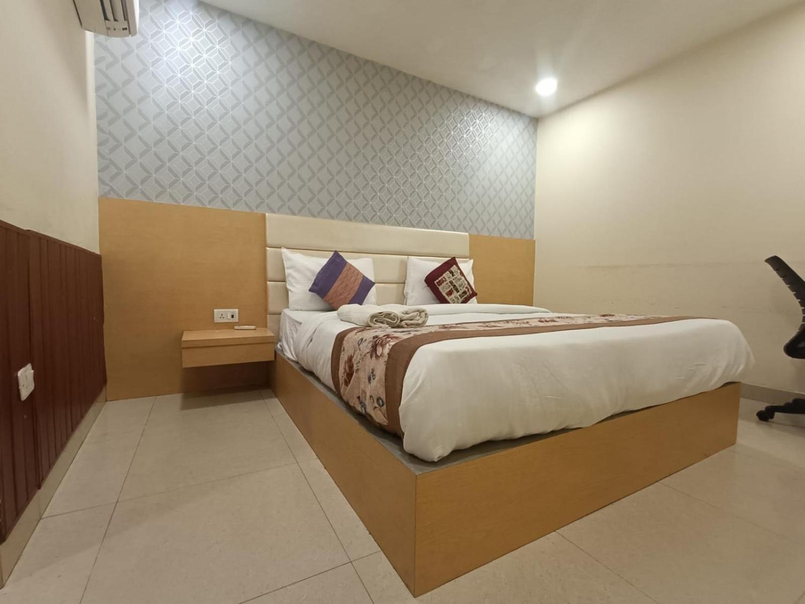 Hotel Grand Suites By D'Capitol Near Delhi Airport Νέο Δελχί Εξωτερικό φωτογραφία