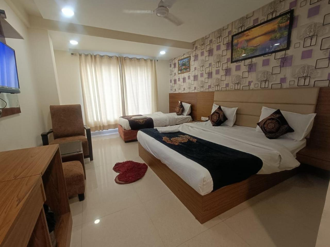 Hotel Grand Suites By D'Capitol Near Delhi Airport Νέο Δελχί Εξωτερικό φωτογραφία