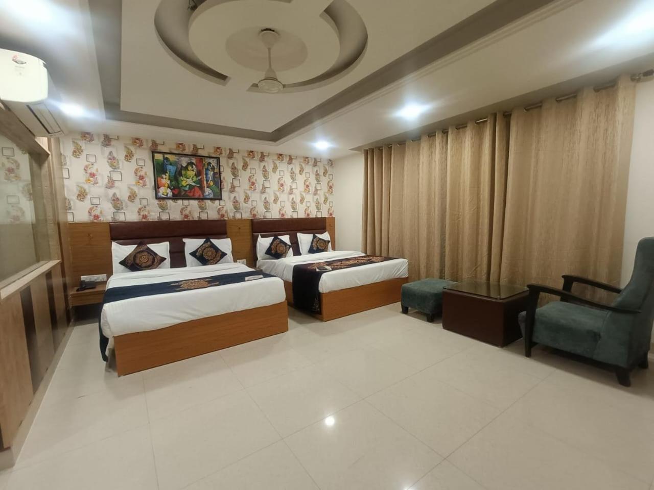 Hotel Grand Suites By D'Capitol Near Delhi Airport Νέο Δελχί Εξωτερικό φωτογραφία
