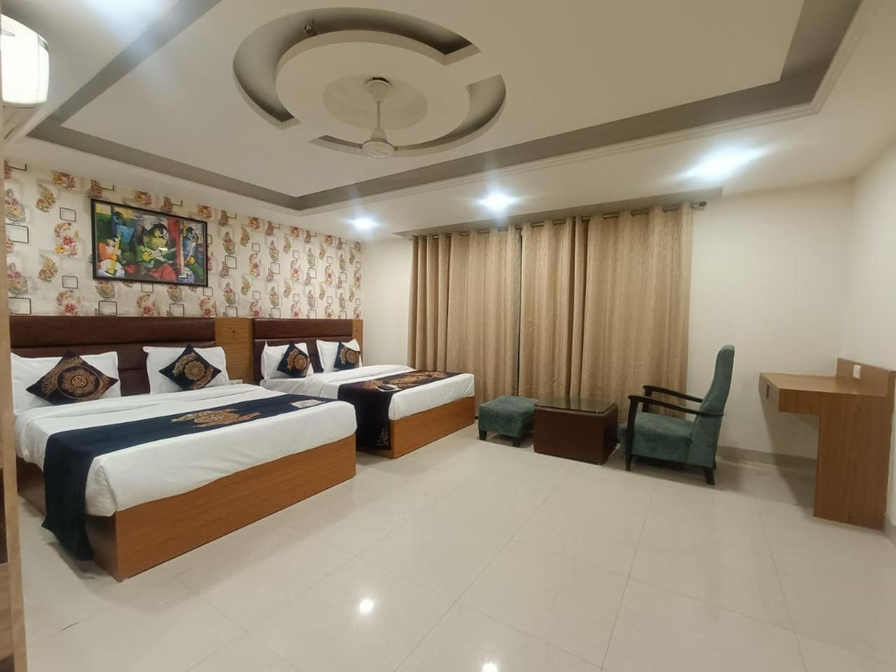 Hotel Grand Suites By D'Capitol Near Delhi Airport Νέο Δελχί Εξωτερικό φωτογραφία